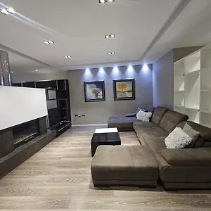 aura-skanderbeg-square-apartments.albaniahotels.org/